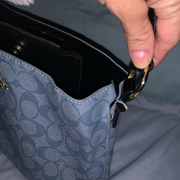 Crossbody bag - Picture 13 of 16